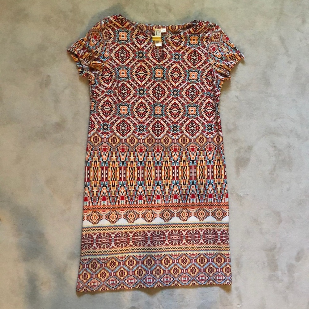 Beautiful/Colorful/Comfortable Dress - Picture 1 of 5